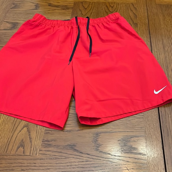Nike dri-fit shorts - Picture 1 of 5